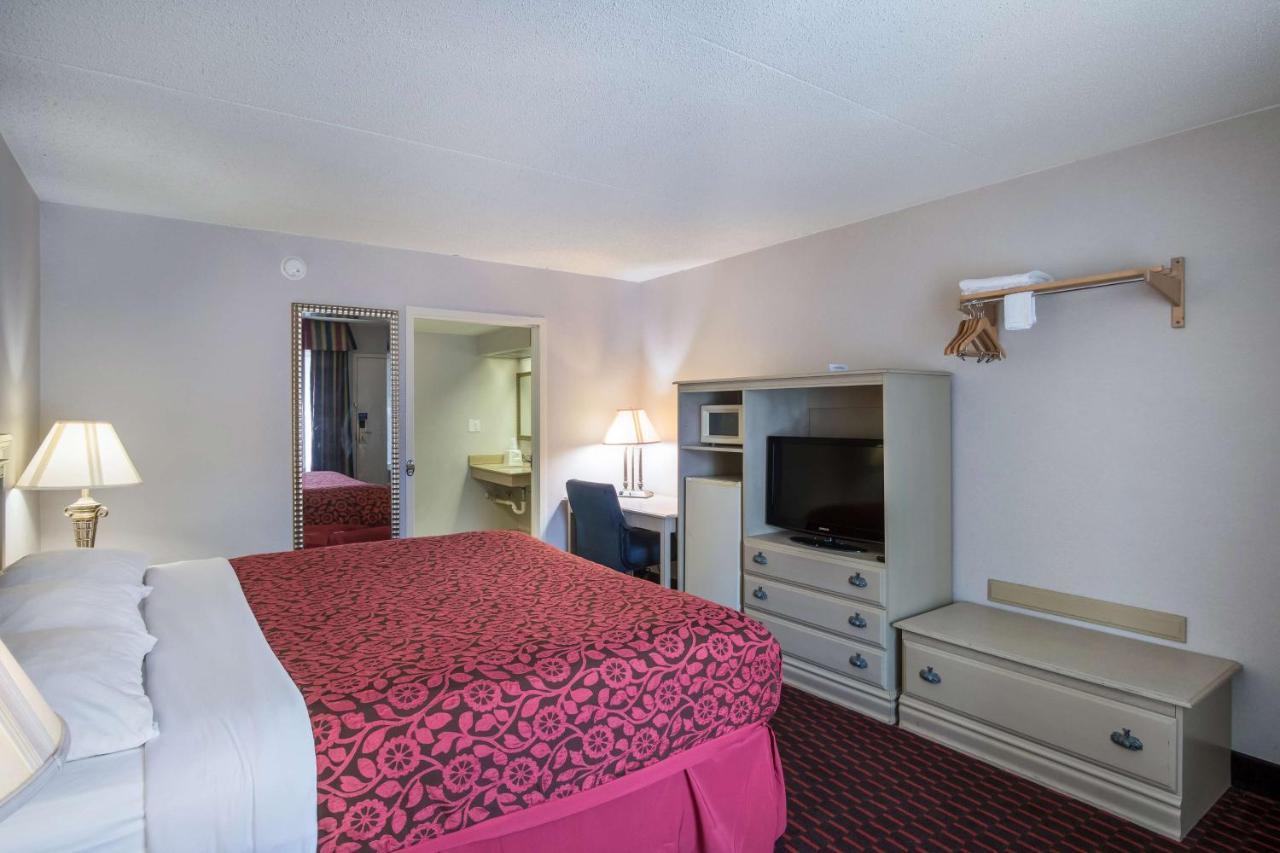 Hotel 6-london, Ky 2*